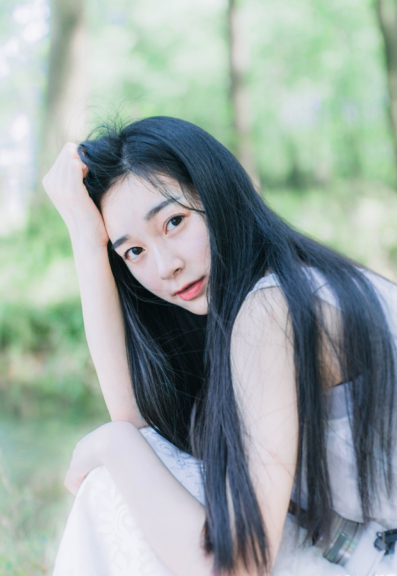 我们从忧患中学得智慧，苦痛中炼出美德来。